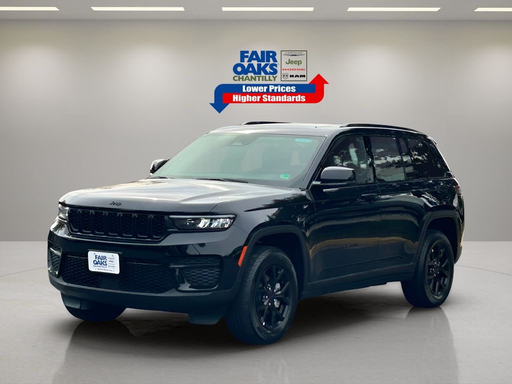 2025 Jeep Grand Cherokee Altitude X photo 2