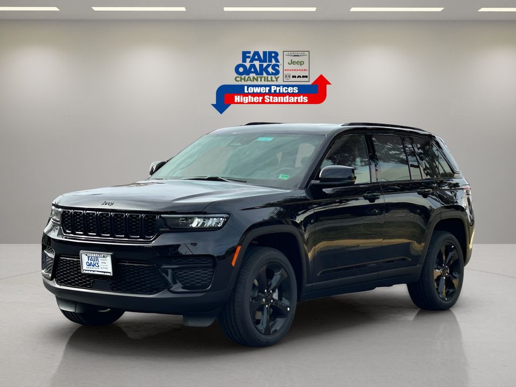 2025 Jeep Grand Cherokee Altitude X photo 2