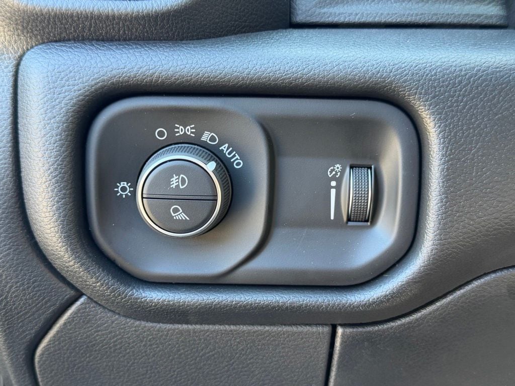 2025 RAM 2500 Tradesman - Photo 24