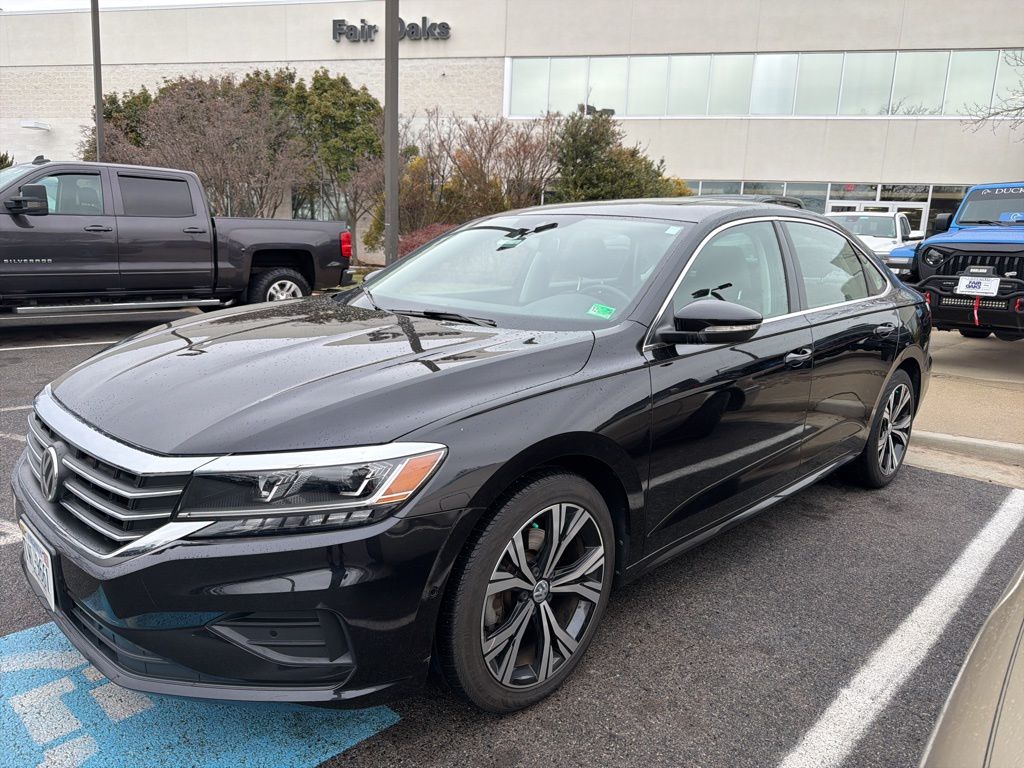 2020 Volkswagen Passat SEL's photo