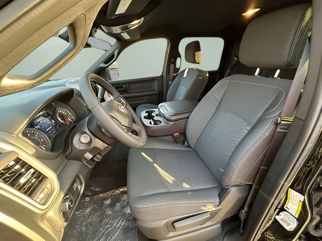 2025 RAM 2500 Tradesman - Photo 18