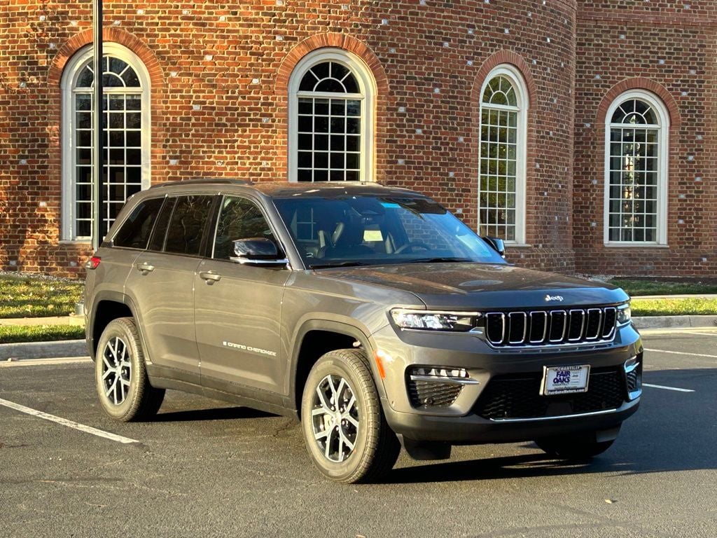 2025 Jeep Grand Cherokee Limited's photo