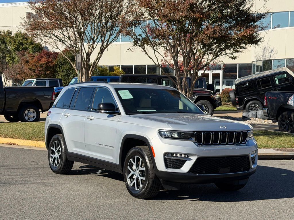 2024 Jeep Grand Cherokee Limited's photo