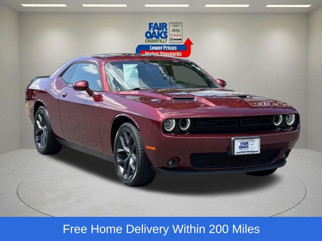 2020 Dodge Challenger SXT Auto's photo