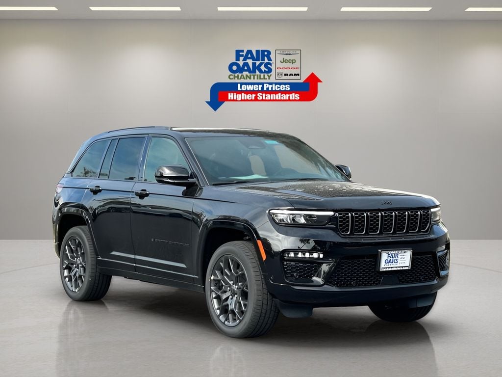 2025 Jeep Grand Cherokee Summit's photo