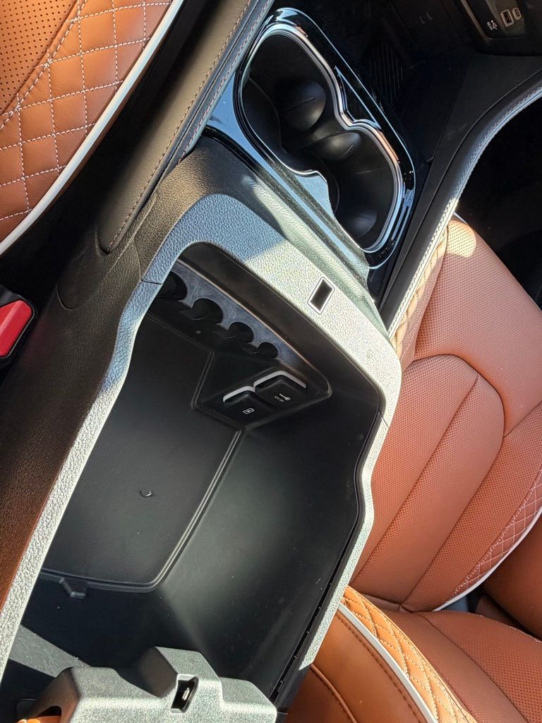 2026 Chrysler Pacifica Pinnacle - Photo 23