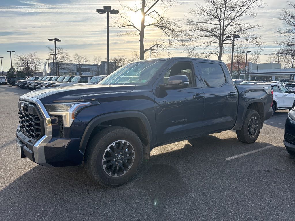 2025 Toyota Tundra SR5's photo