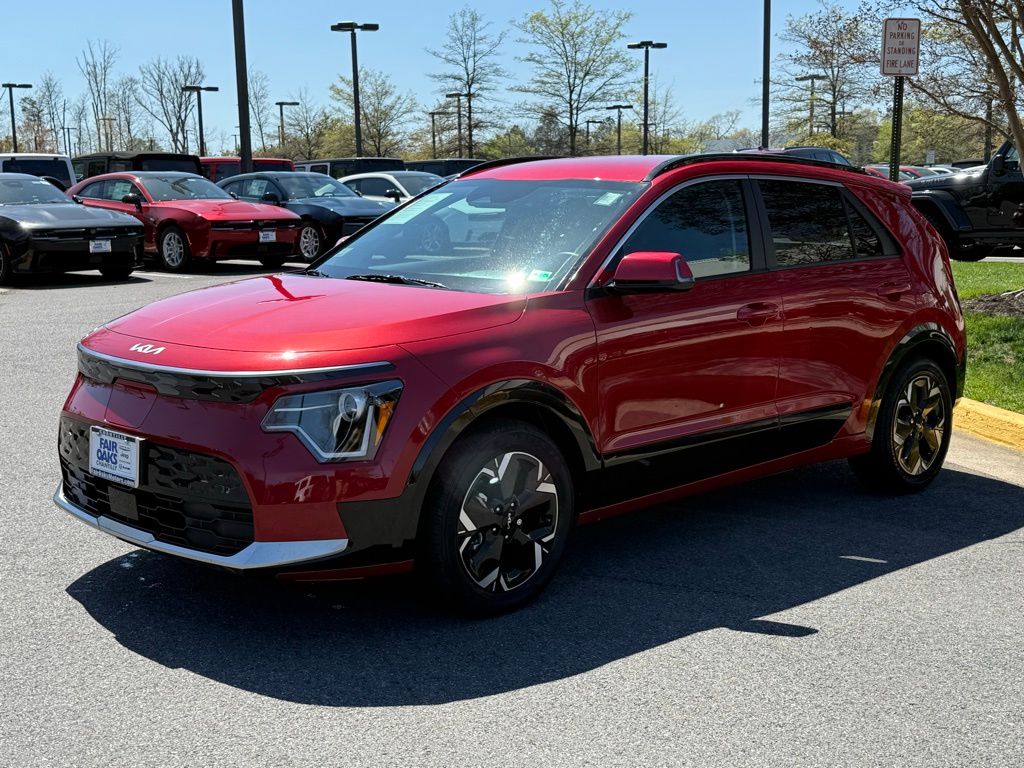 Used 2024 Kia Niro Wind with VIN KNDCR3L1XR5106433 for sale in Chantilly, VA