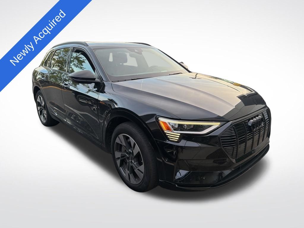 2022 Audi e-tron 95 kWh Premium quattro's photo