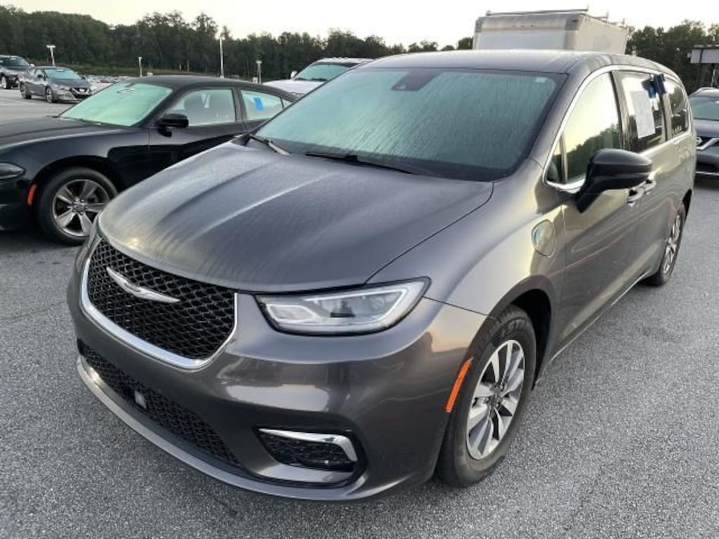 Used 2023 Chrysler Pacifica Plug-In Hybrid Touring L Van Passenger Van