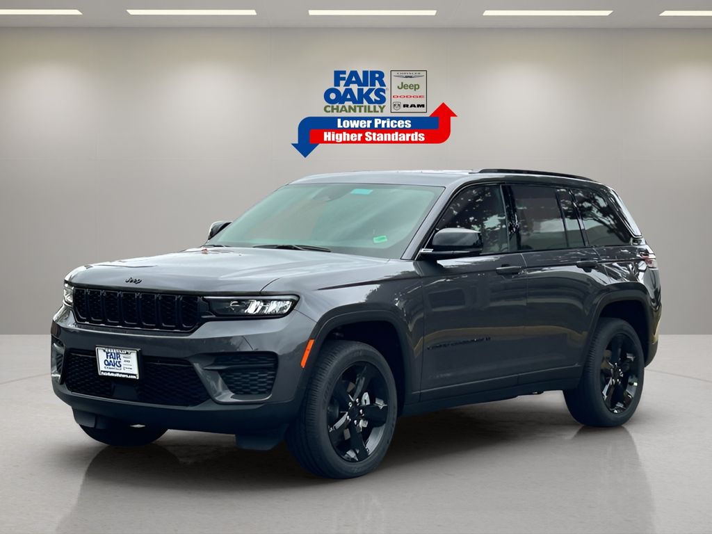 2025 Jeep Grand Cherokee Altitude X photo 2