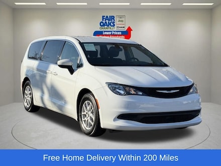 2022 Chrysler Voyager LX Van Passenger Van