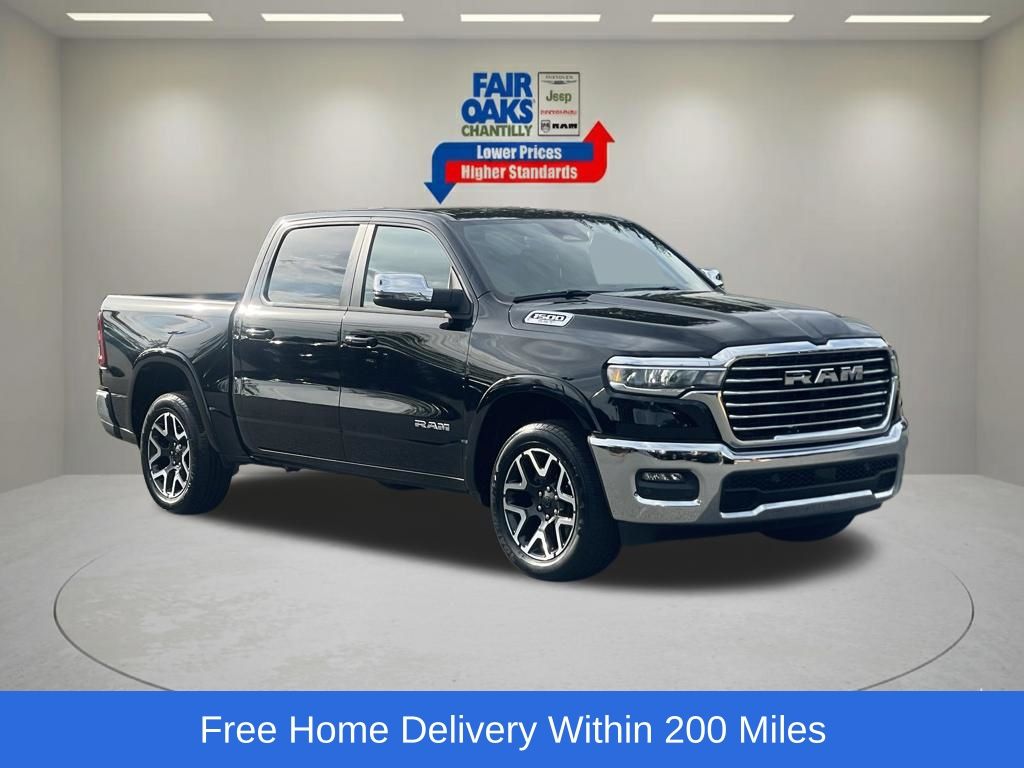 2025 RAM 1500 Laramie 4x4 Crew Cab 5'7's photo