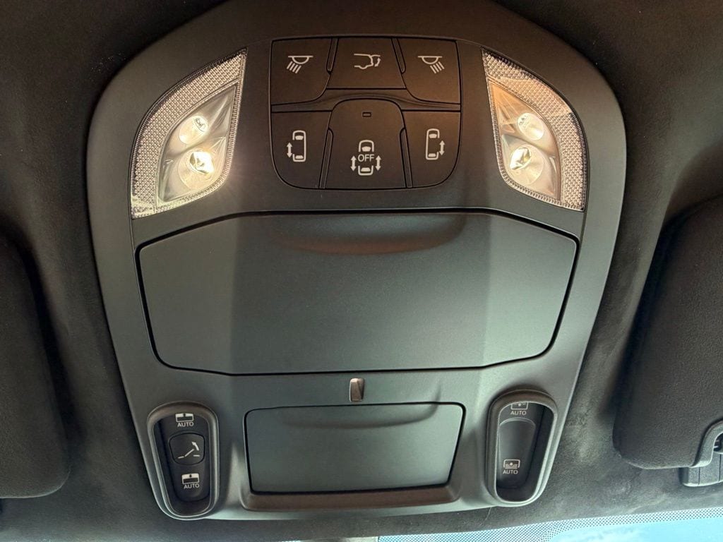2026 Chrysler Pacifica Pinnacle - Photo 26
