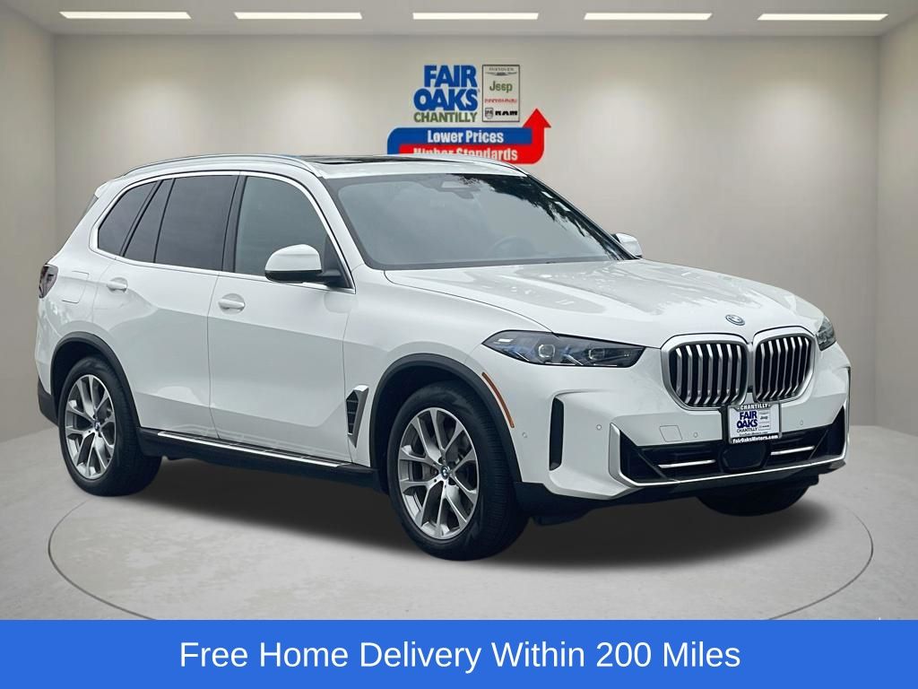 2025 BMW X5 xDrive50e's photo