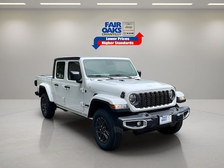 2025 Jeep Gladiator Sport S Pickup