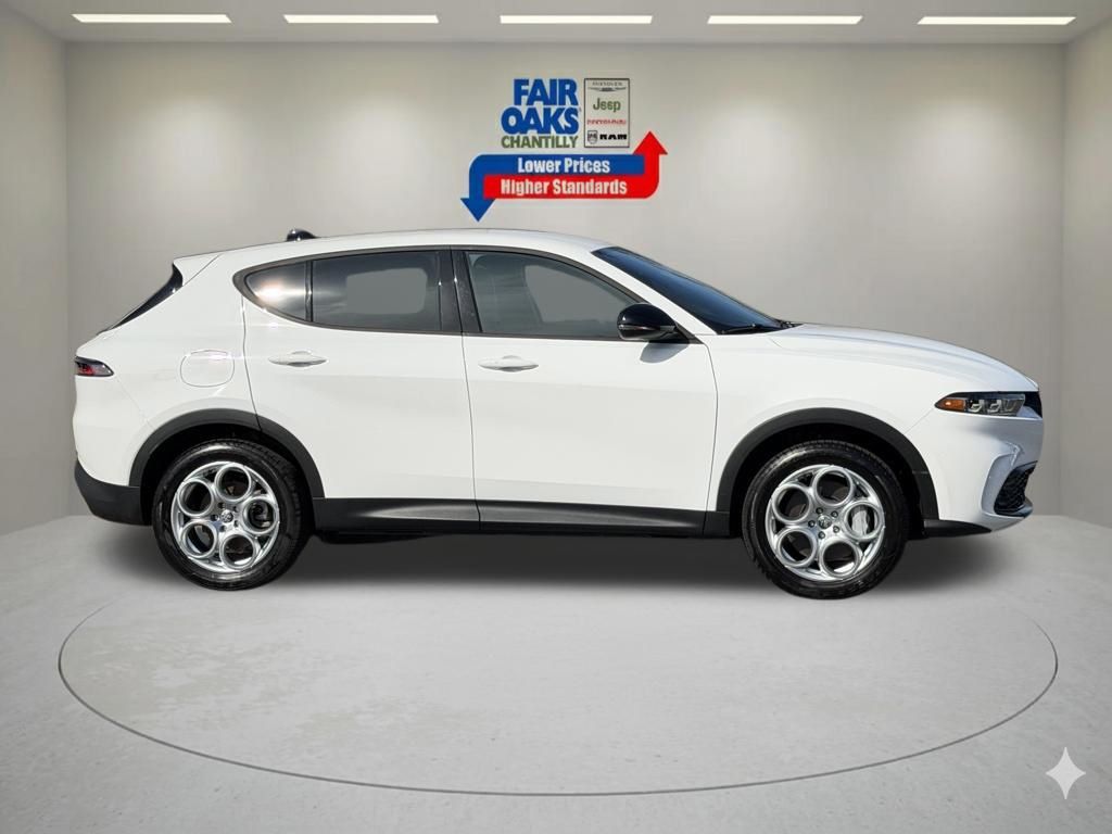 2024 Alfa Romeo Tonale Sprint