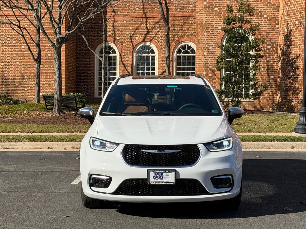 New 2026 Chrysler Pacifica Pinnacle Passenger Van
