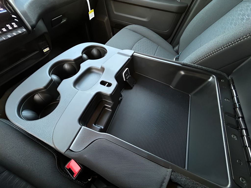2025 RAM 2500 Tradesman - Photo 24