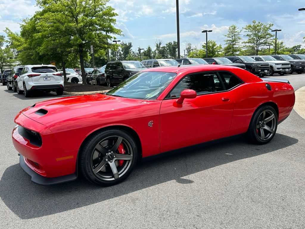 Used 2022 Dodge Challenger SRT with VIN 2C3CDZC96NH263147 for sale in Chantilly, VA