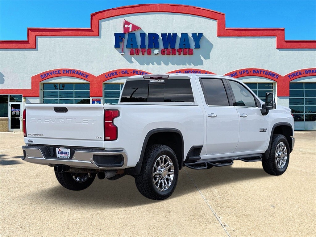 2024 Chevrolet Silverado 2500HD LTZ photo 4