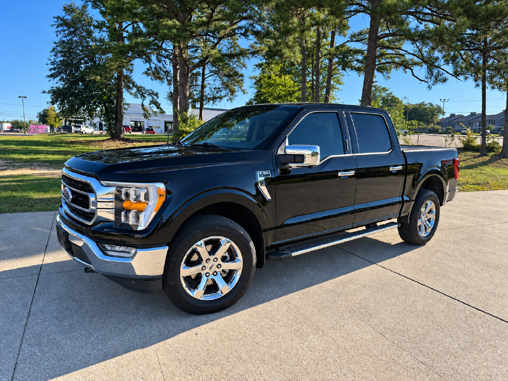 Used 2022 Ford F-150 XLT Truck SuperCrew Cab