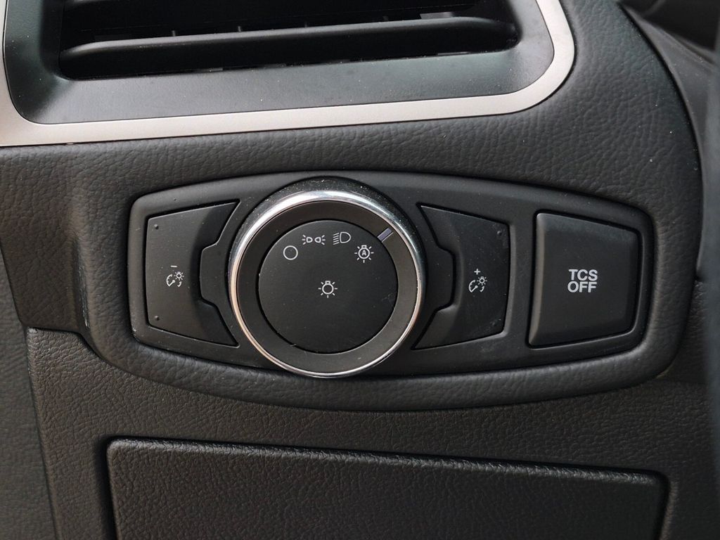 2024 Ford Edge SEL - Photo 16