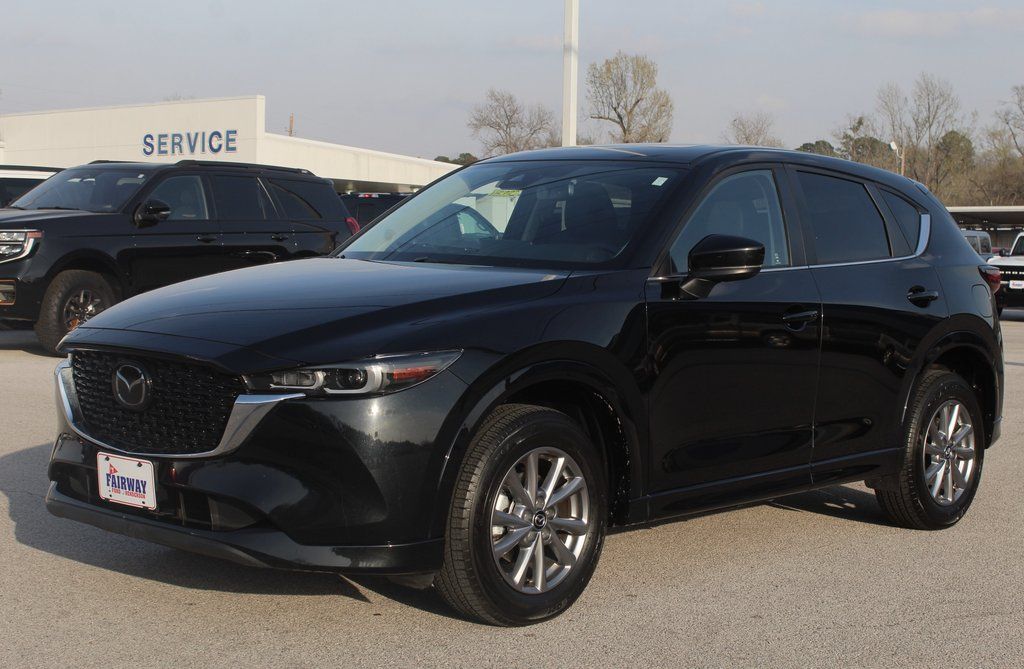 2025 Mazda CX-5 S Preferred package Auto AWD's photo