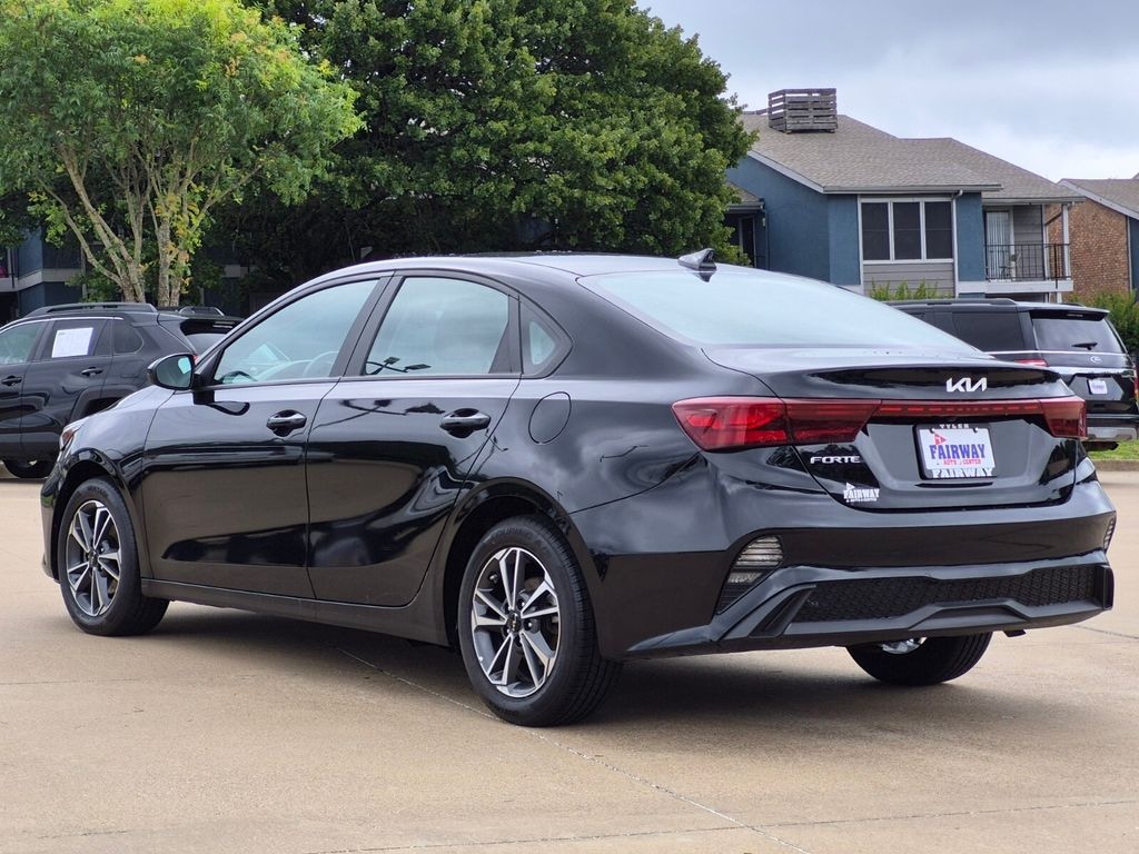 Used 2024 Kia Forte LXS Sedan