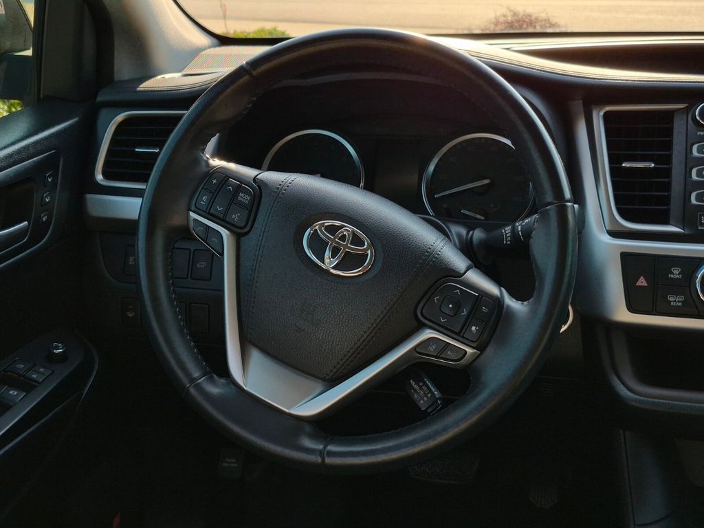 Used 2019 Toyota Highlander Limited