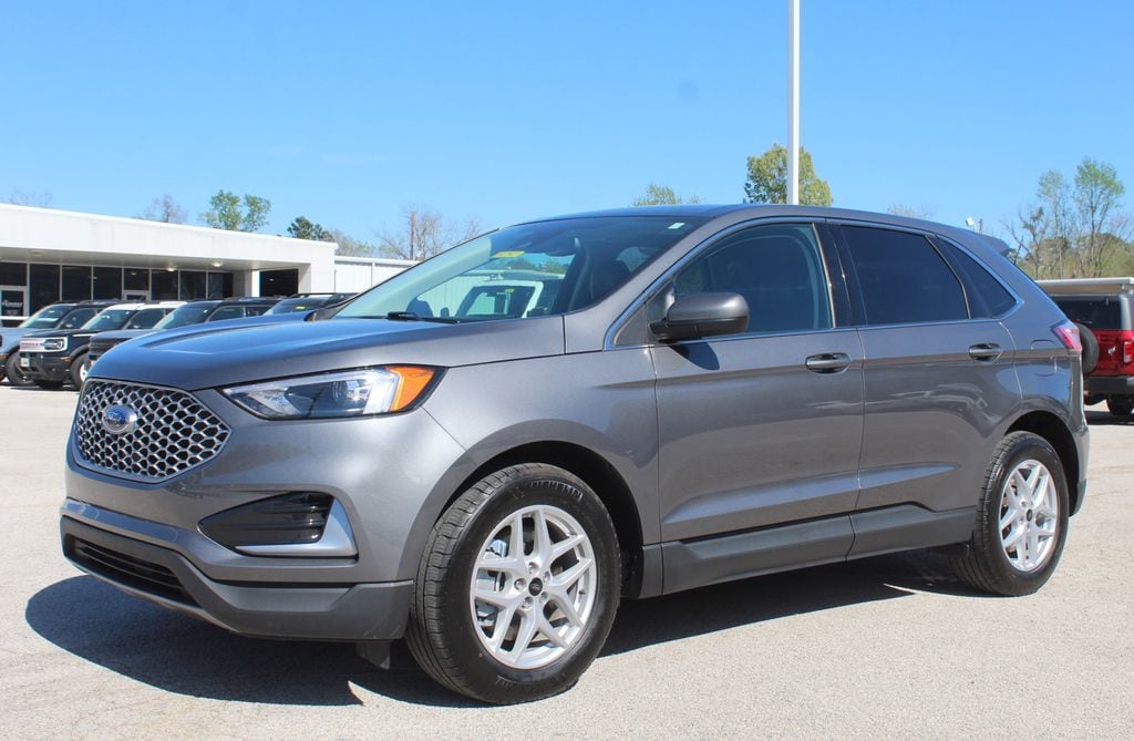 2024 Ford Edge SEL AWD's photo