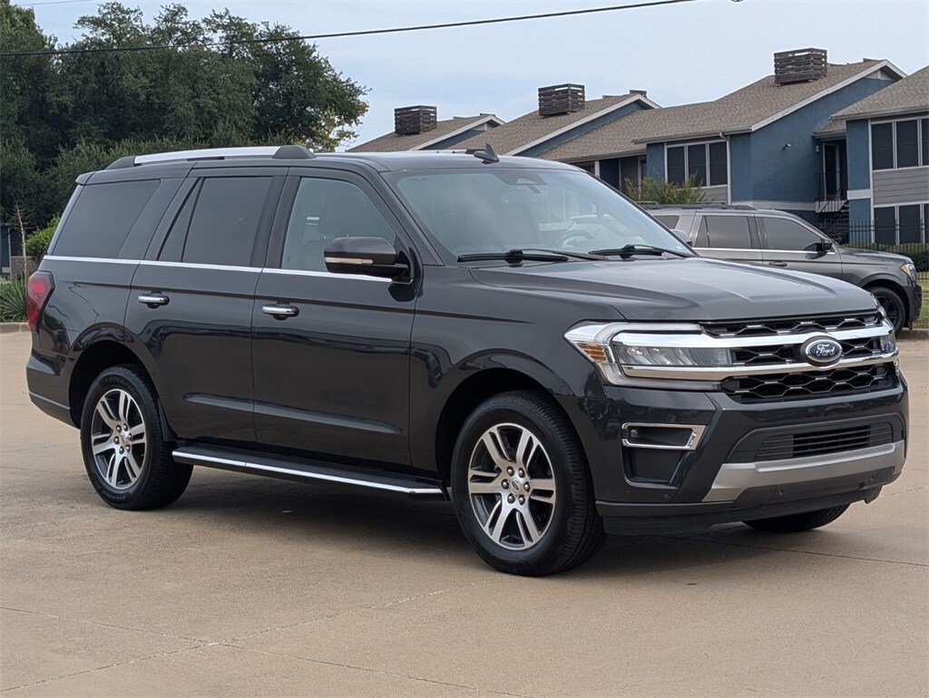 2023 Ford Expedition Limited photo 3