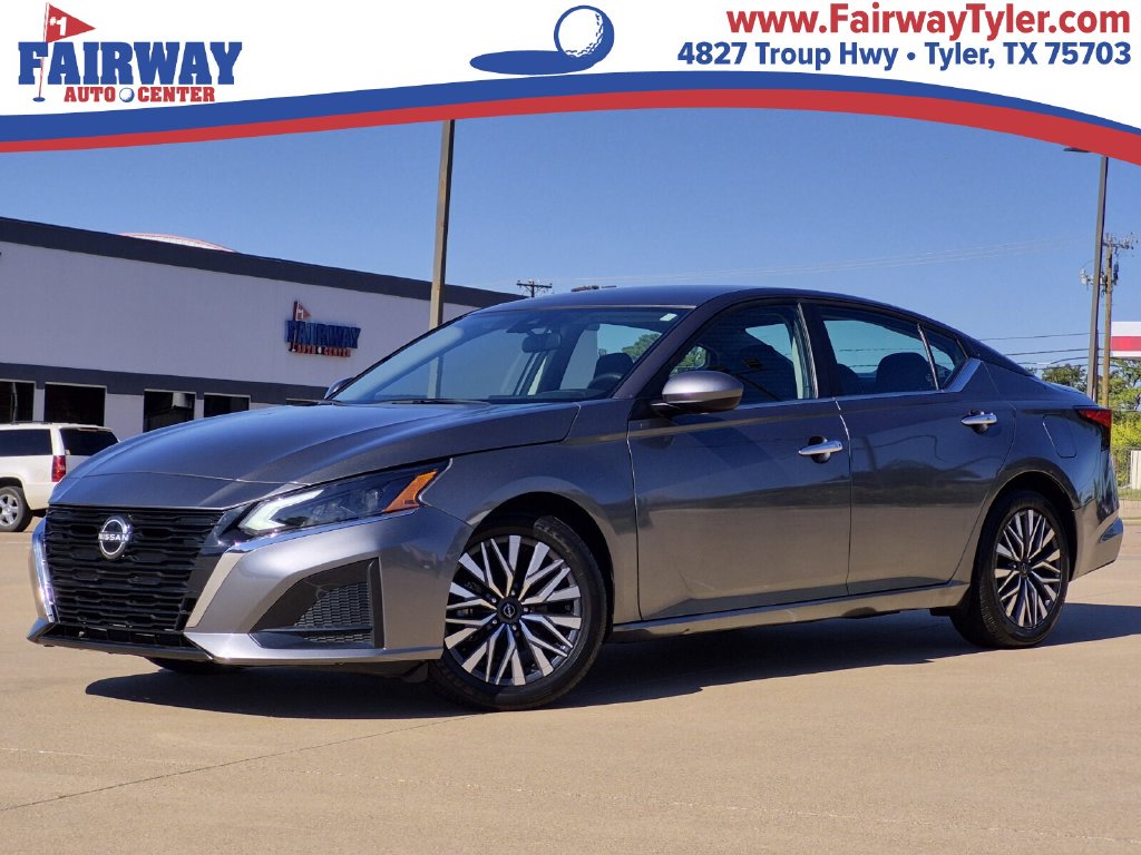 2023 Nissan Altima SV