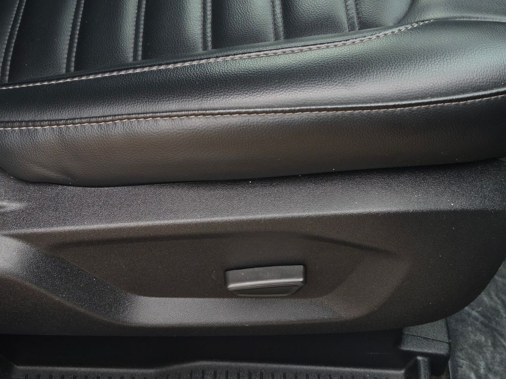 2024 Ford Edge SEL - Photo 36