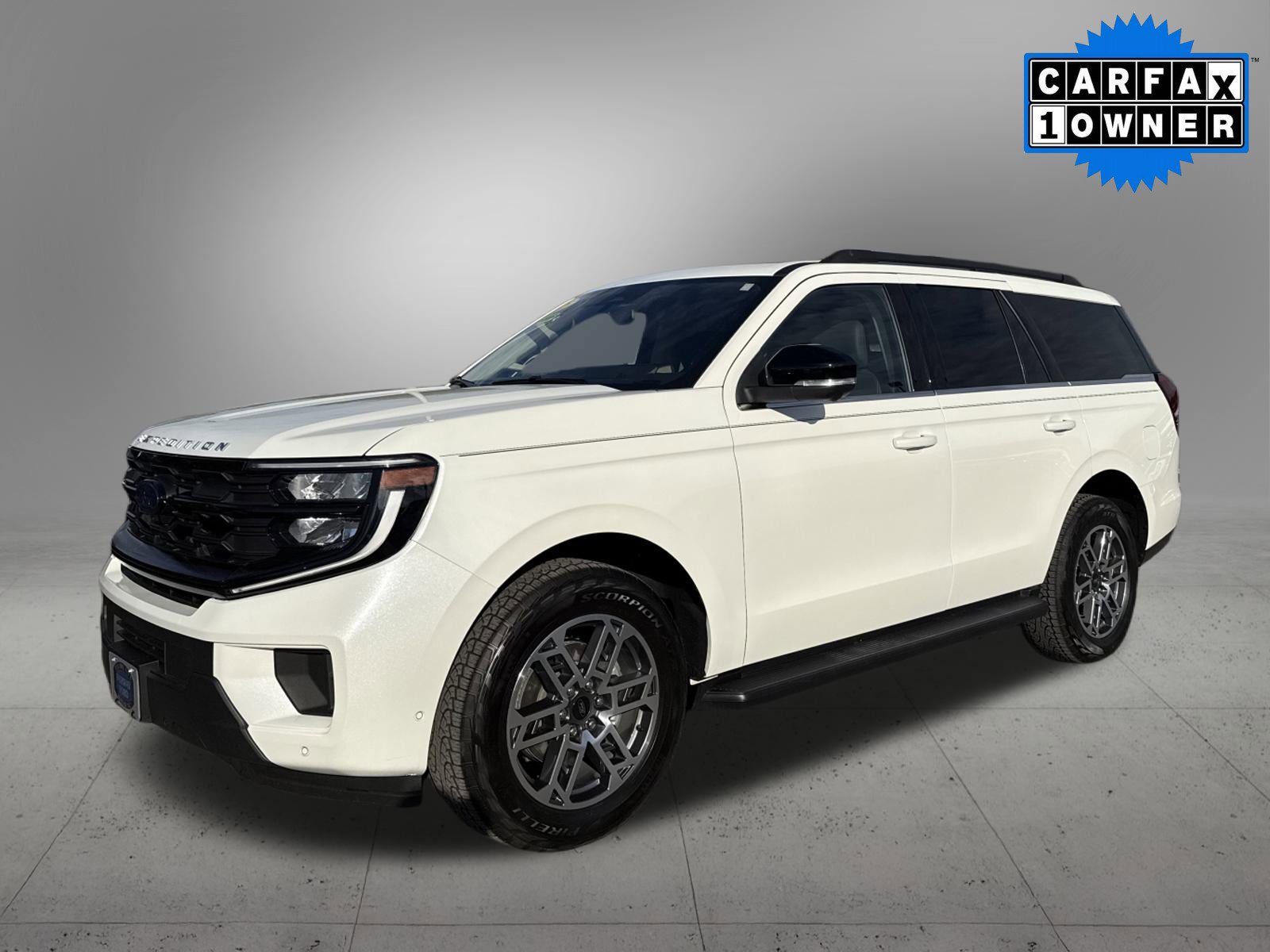 2025 Ford Expedition Active's photo