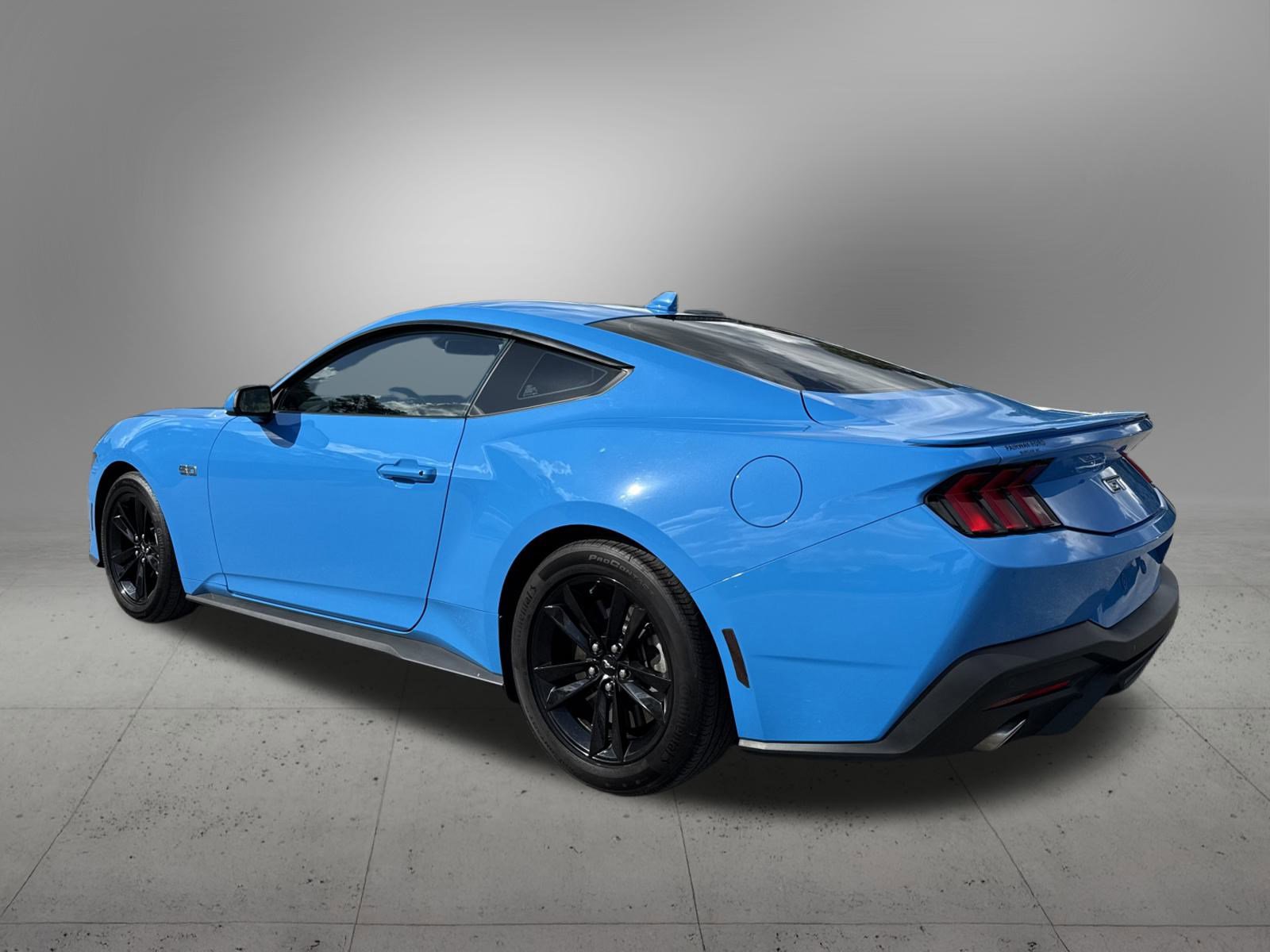 2024 Ford Mustang GT photo 3