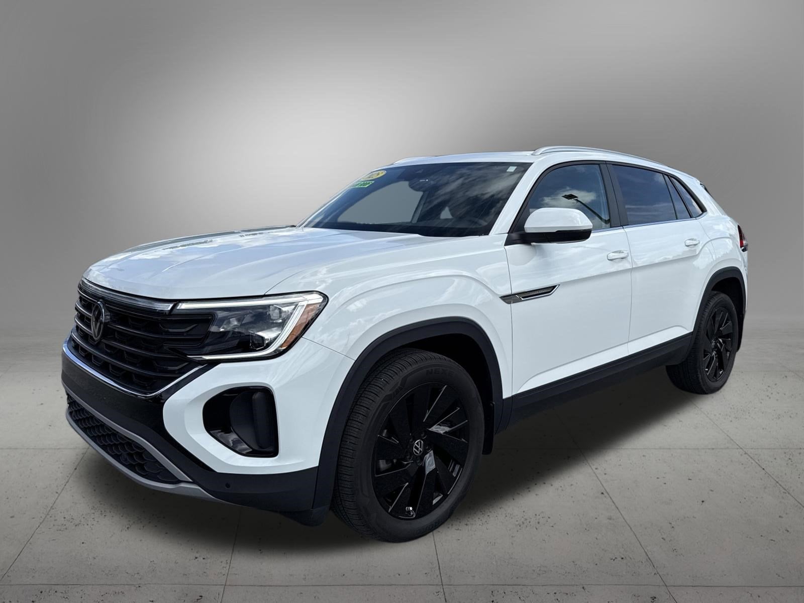 2025 Volkswagen Atlas Cross Sport 2.0T SE w/Tech 4MOTION's photo