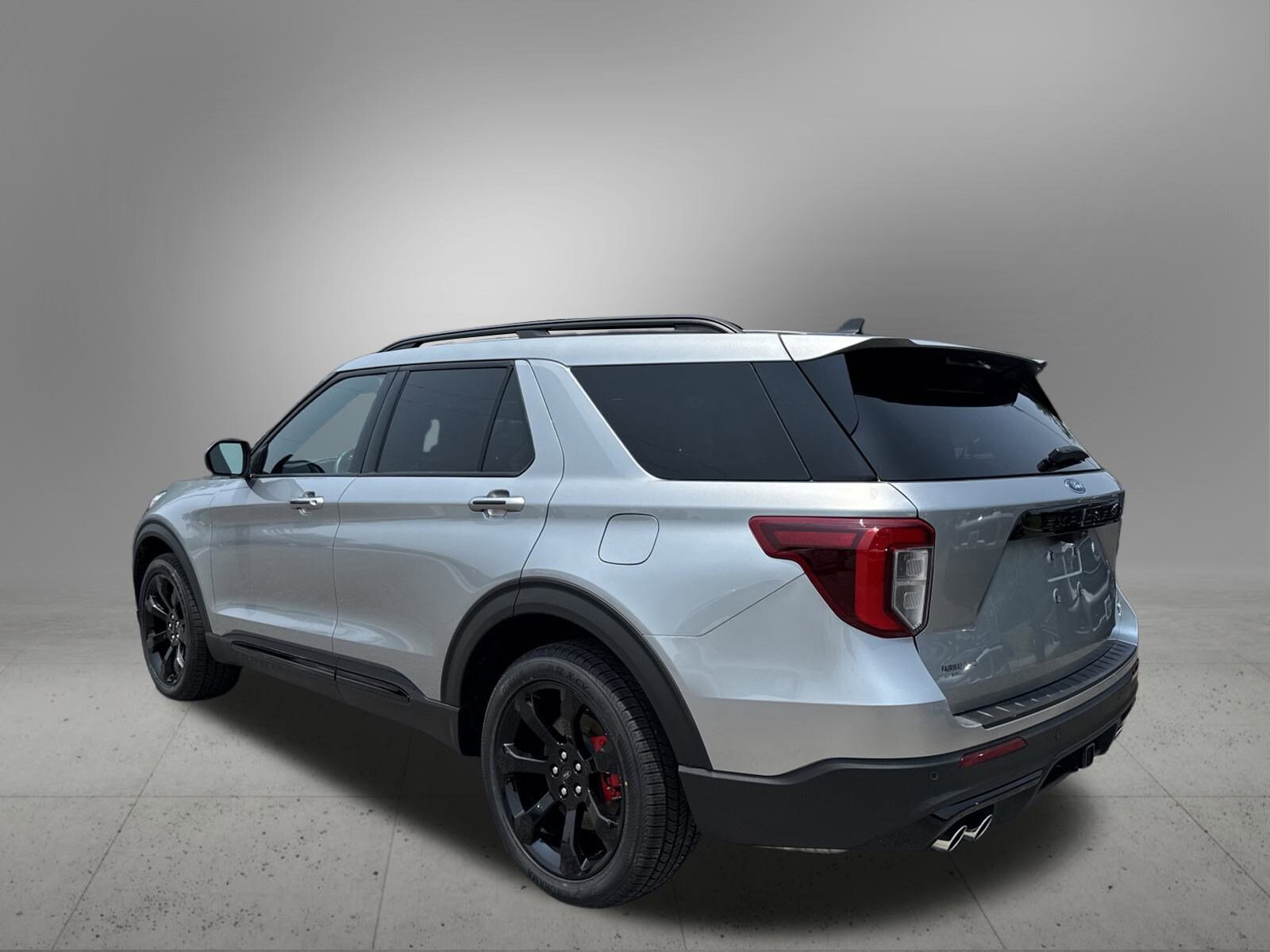 2024 Ford Explorer ST photo 3