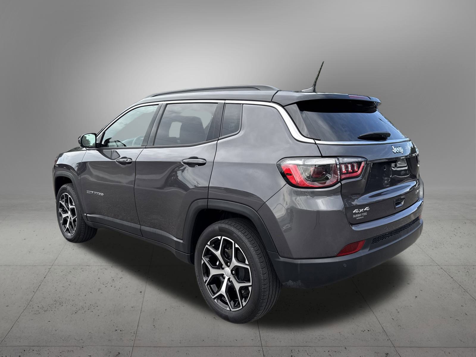 2024 Jeep Compass Limited photo 2