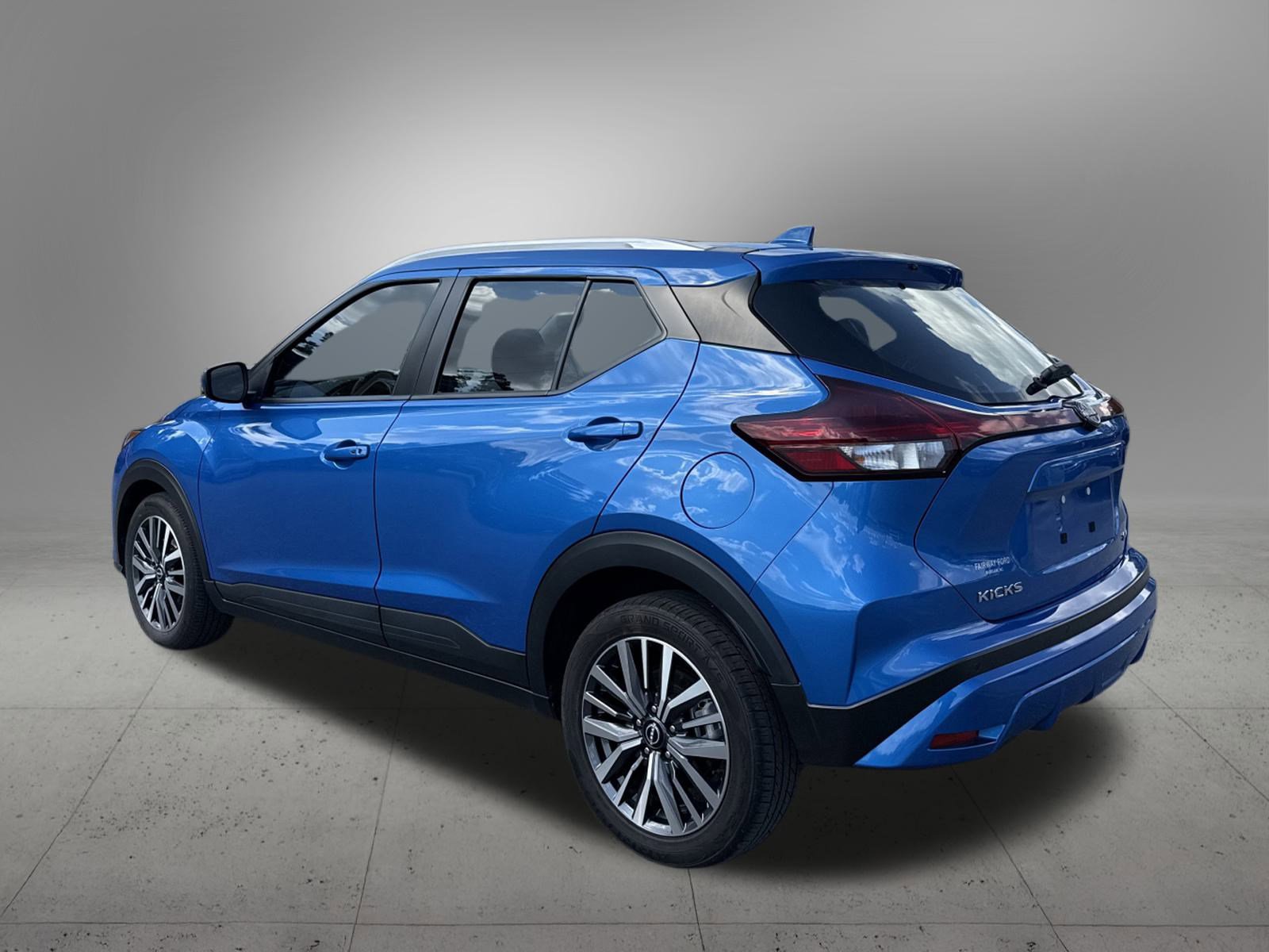 2024 Nissan Kicks SV photo 3