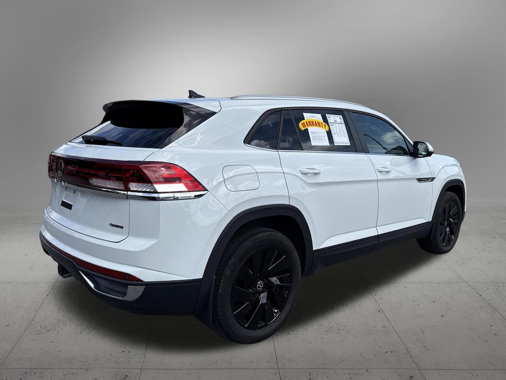 Used 2025 Volkswagen Atlas Cross Sport 2.0T SE w/Technology SUV
