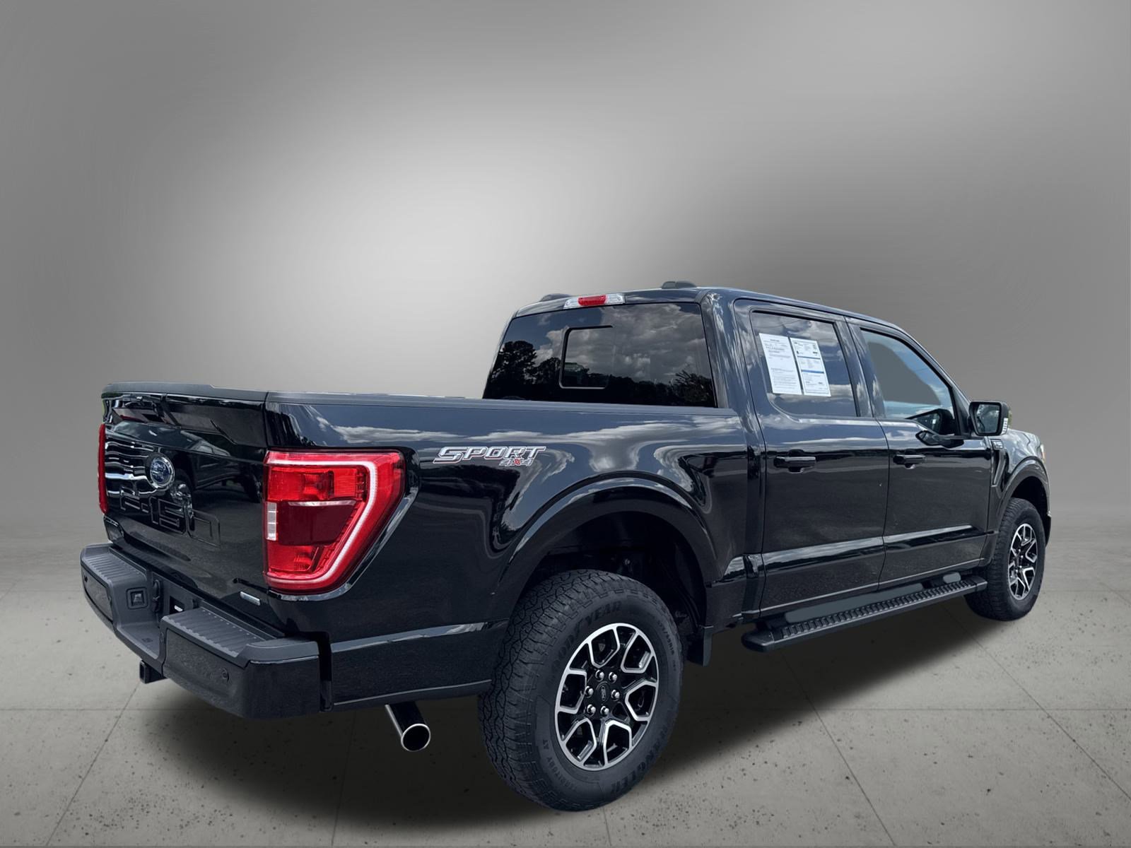 2022 Ford F-150 XLT photo 4