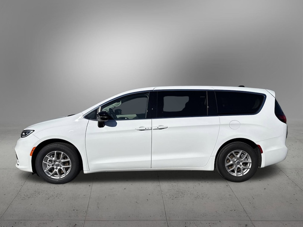 Used 2024 Chrysler Pacifica Touring L Van Passenger Van