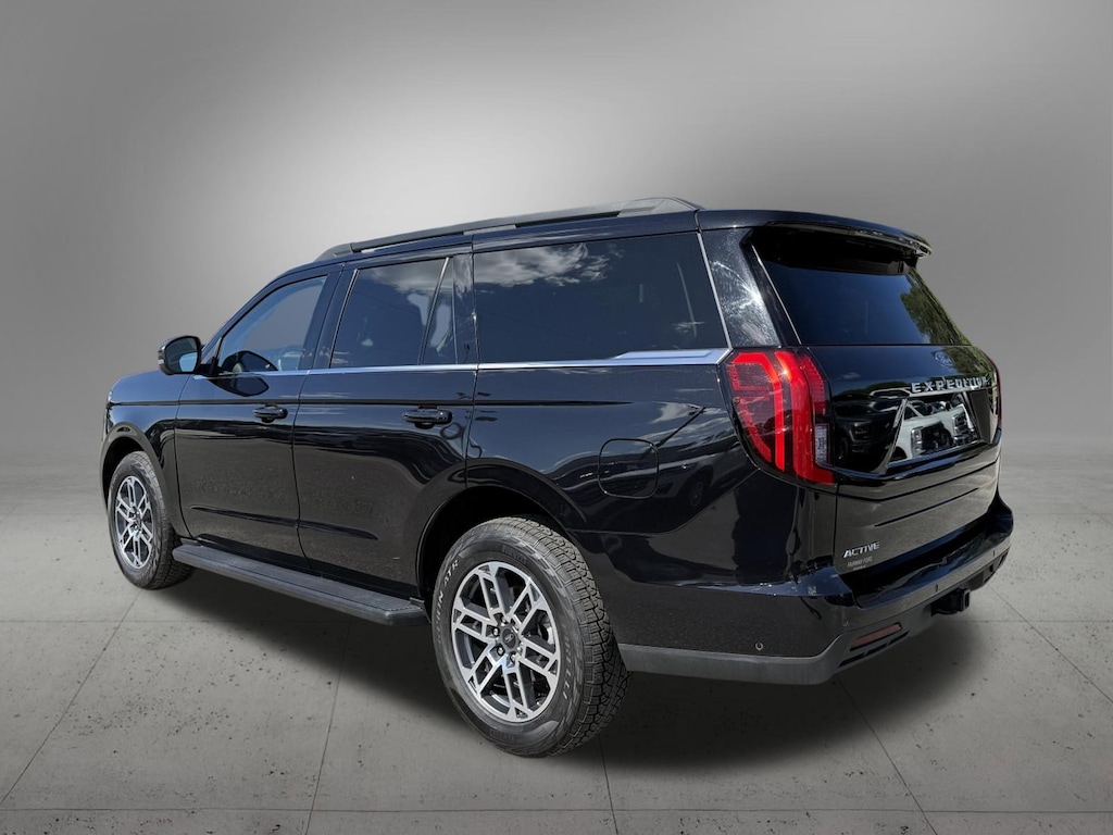 Used 2025 Ford Expedition Active SUV