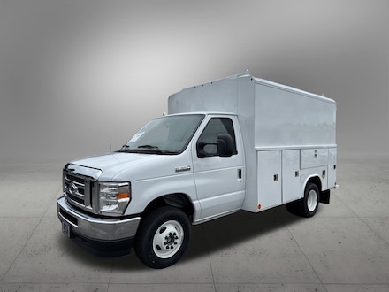 2025 Ford E-Series Cutaway E-350 DRW Standard w/ Reading Walk-In Service Body DRW 138 WB