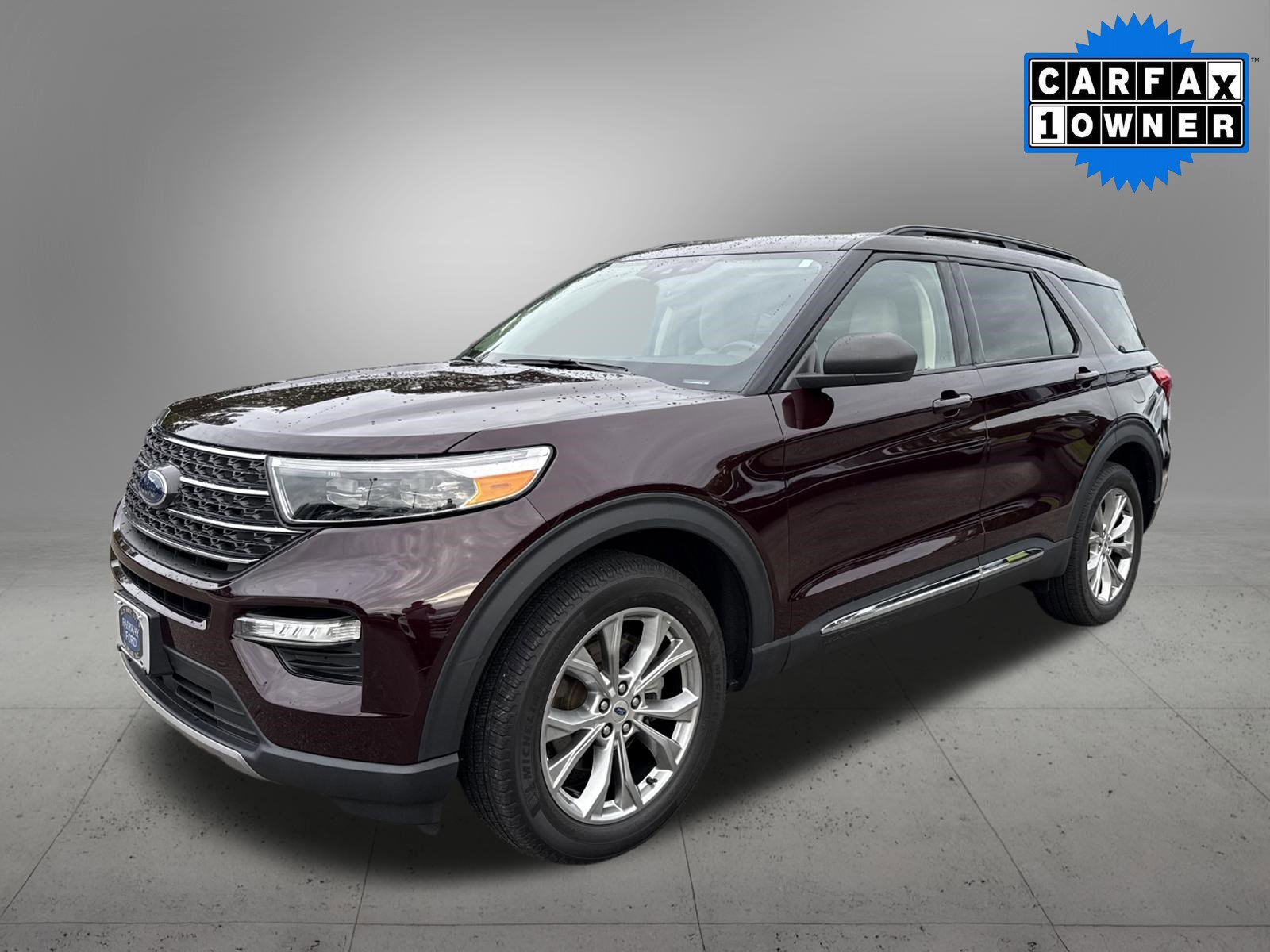 2023 Ford Explorer XLT 4WD's photo