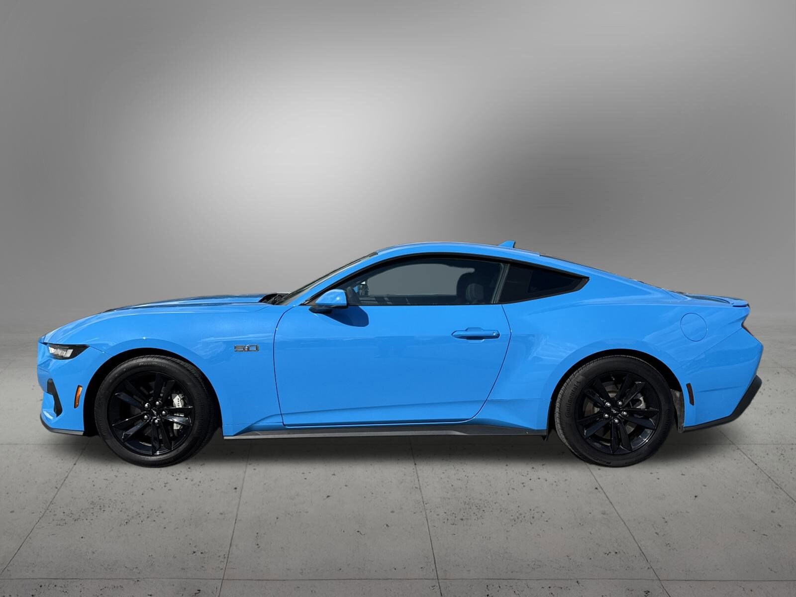 2024 Ford Mustang GT photo 2