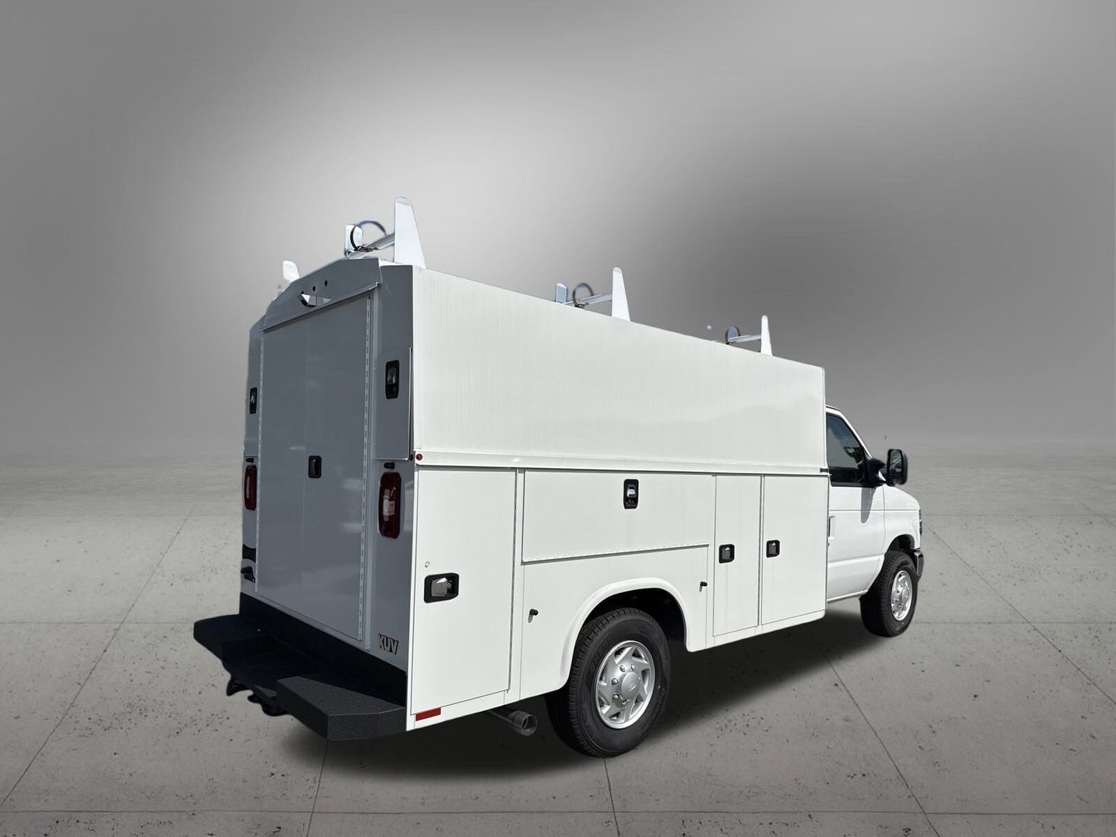 2025 Ford E-350 Base photo 3