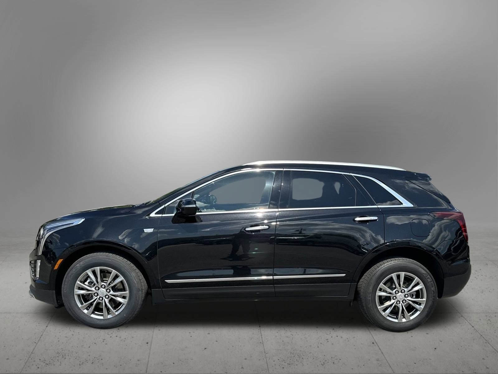 Used 2023 Cadillac XT5 Premium Luxury with VIN 1GYKNDRS9PZ162554 for sale in Burgaw, NC