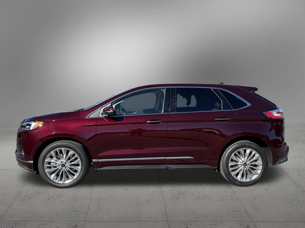 Certified 2022 Ford Edge Titanium SUV